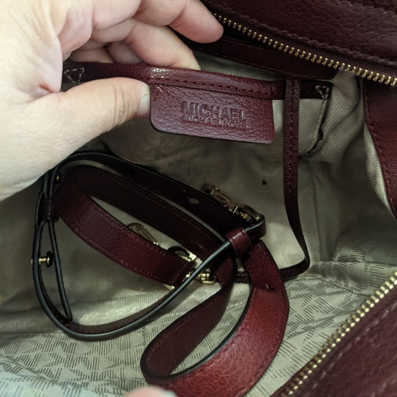 MICHAEL KORS Satchel - Picture 14 of 16